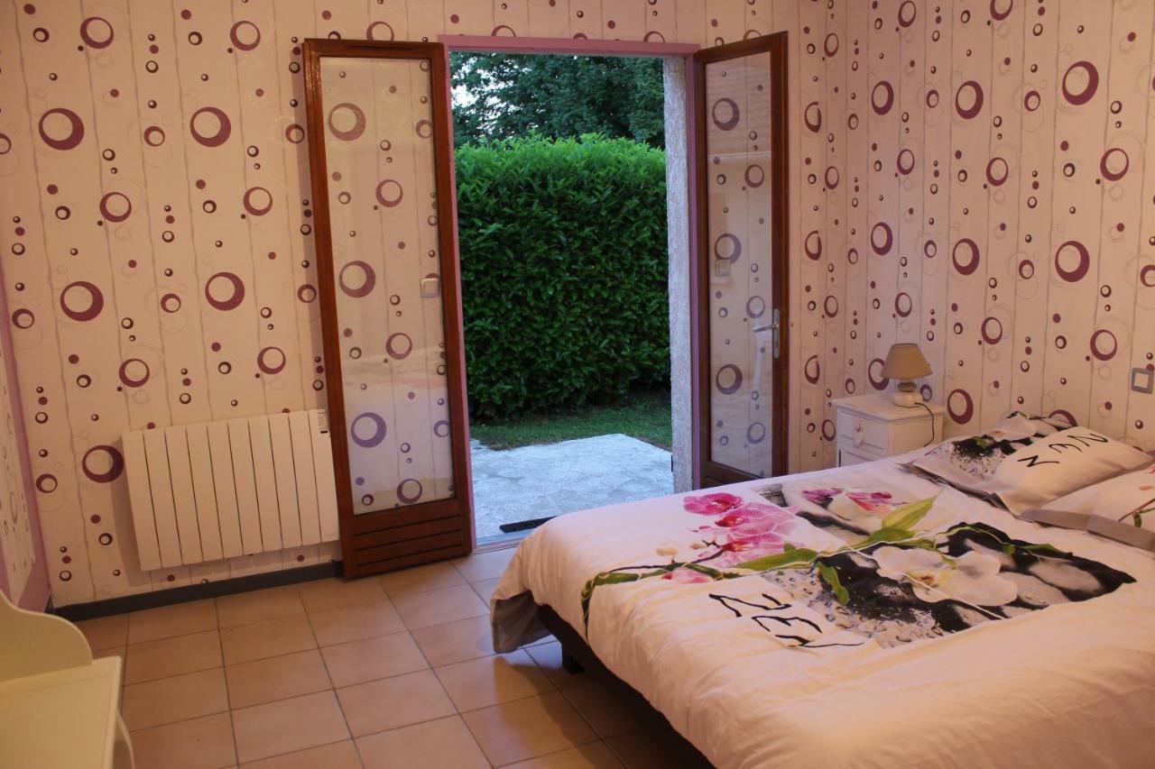 Les Ecureuils Bed and Breakfast Tramoyes Εξωτερικό φωτογραφία